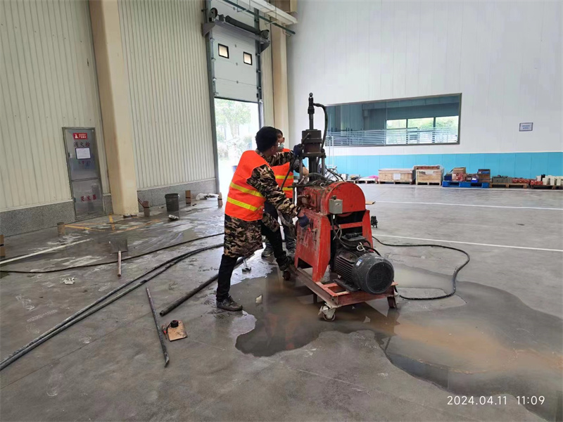 博湖厂房地面下沉塌陷注浆加固施工